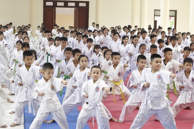 Chùa Giai Lam - Hà Tĩnh: Lễ sám hối và Cuộc thi lên đai Karate-Do