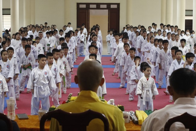Chùa Giai Lam - Hà Tĩnh: Lễ sám hối và Cuộc thi lên đai Karate-Do