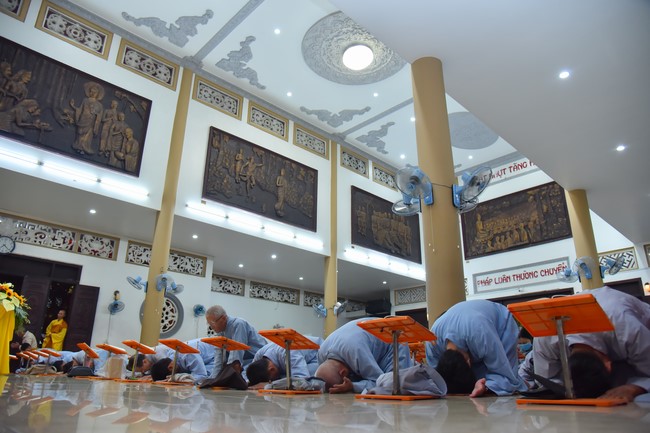 Lễ sám hối 30/08 Quý Mão