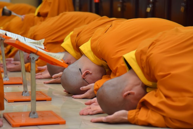 Lễ sám hối 30/08 Quý Mão