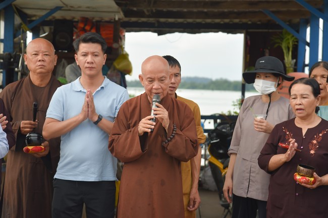 The Rite of Releasing creatures and Praying for Peace at Trang Nguyen company and Toan Phat Irradiation Company Limited