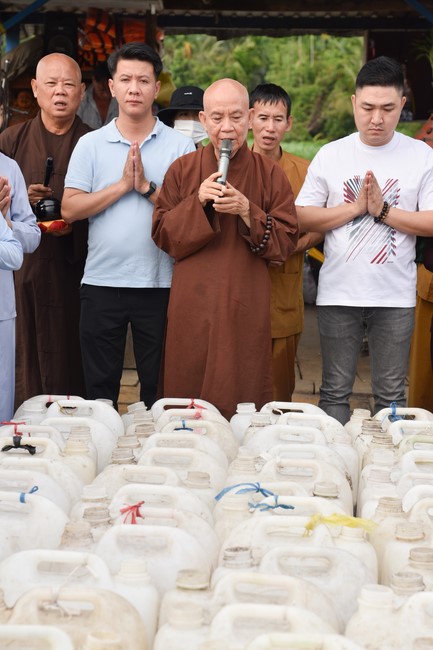 The Rite of Releasing creatures and Praying for Peace at Trang Nguyen company and Toan Phat Irradiation Company Limited