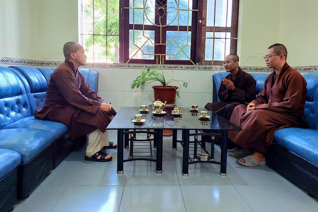 Donating to Gia Lai – Ninh Thuận – Bình Thuận Buddhist Intermediate School from Ngo Chan Tu Education Talent Monk Fund