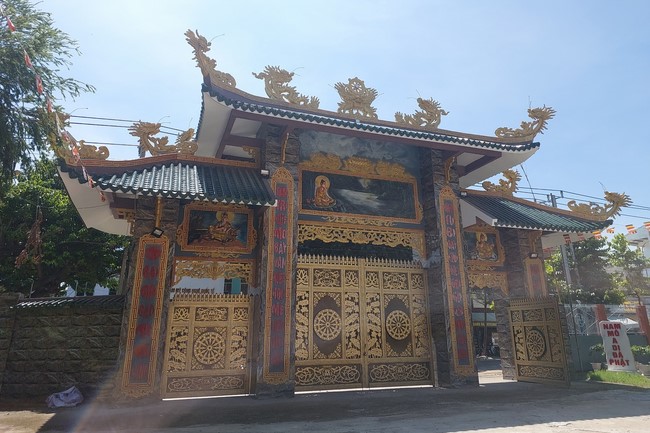 Donating to Gia Lai – Ninh Thuận – Bình Thuận Buddhist Intermediate School from Ngo Chan Tu Education Talent Monk Fund