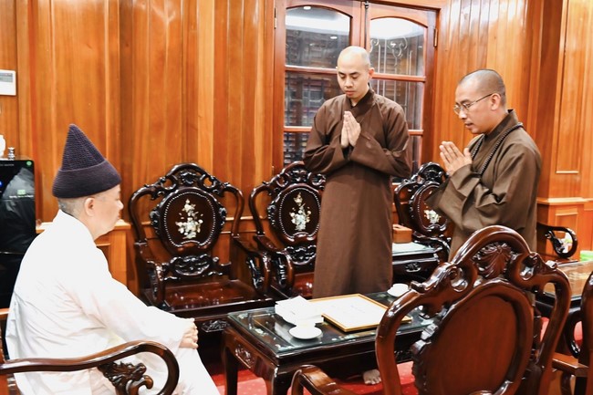 Quỹ đào tạo Tăng tài Ngộ Chân Tử cúng dường đến Học viện PGVN tại Hà Nội