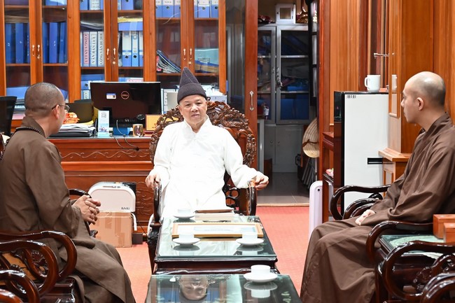 Quỹ đào tạo Tăng tài Ngộ Chân Tử cúng dường đến Học viện PGVN tại Hà Nội