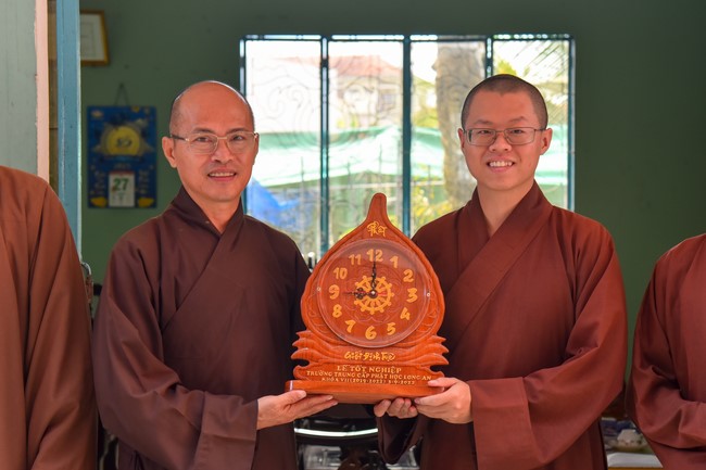 Quỹ đào tạo Tăng tài Ngộ Chân Tử cúng dường tại trường Trung cấp Phật học Long An – Bình Dương