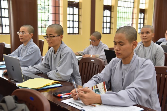 Quỹ đào tạo Tăng tài Ngộ Chân Tử cúng dường tại trường Trung cấp Phật học Long An – Bình Dương