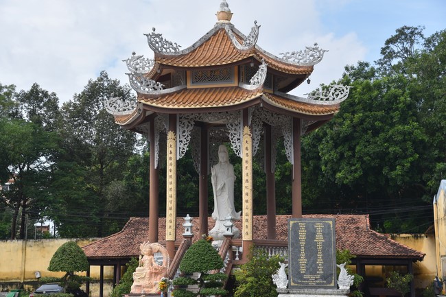 Quỹ đào tạo Tăng tài Ngộ Chân Tử cúng dường tại trường Trung cấp Phật học Long An – Bình Dương