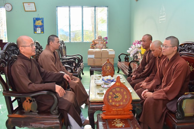 Quỹ đào tạo Tăng tài Ngộ Chân Tử cúng dường tại trường Trung cấp Phật học Long An – Bình Dương