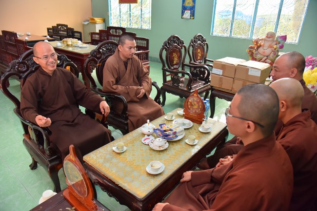 Quỹ đào tạo Tăng tài Ngộ Chân Tử cúng dường tại trường Trung cấp Phật học Long An – Bình Dương