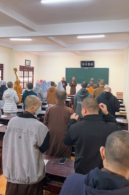 Donating to Lam Dong province’s Buddhist Intermediate School from NCT Education Talent Monk Fund