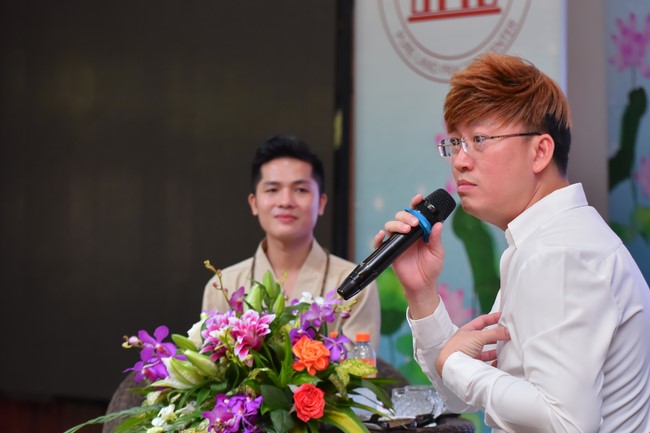 Nhóm “Hành Trình Thiện Duyên”: Một ngày sinh hoạt và tu học tại chùa Hoằng Pháp