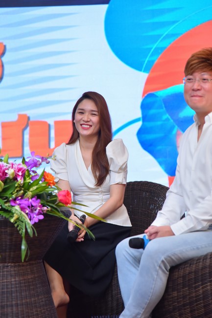 Nhóm “Hành Trình Thiện Duyên”: Một ngày sinh hoạt và tu học tại chùa Hoằng Pháp