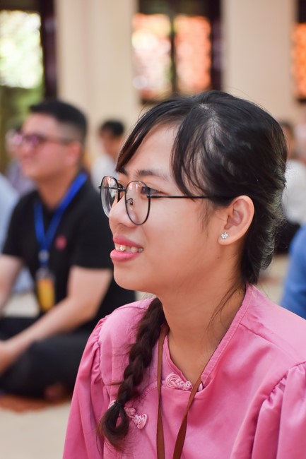 Nhóm “Hành Trình Thiện Duyên”: Một ngày sinh hoạt và tu học tại chùa Hoằng Pháp