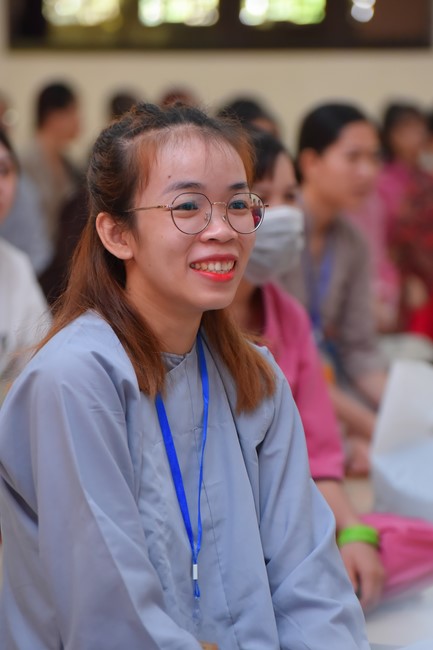 Nhóm “Hành Trình Thiện Duyên”: Một ngày sinh hoạt và tu học tại chùa Hoằng Pháp