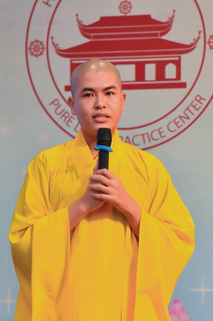 Nhóm “Hành Trình Thiện Duyên”: Một ngày sinh hoạt và tu học tại chùa Hoằng Pháp