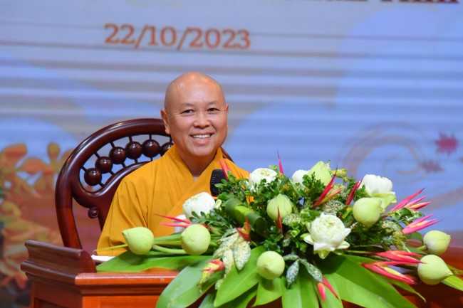 Nhóm “Hành Trình Thiện Duyên”: Một ngày sinh hoạt và tu học tại chùa Hoằng Pháp