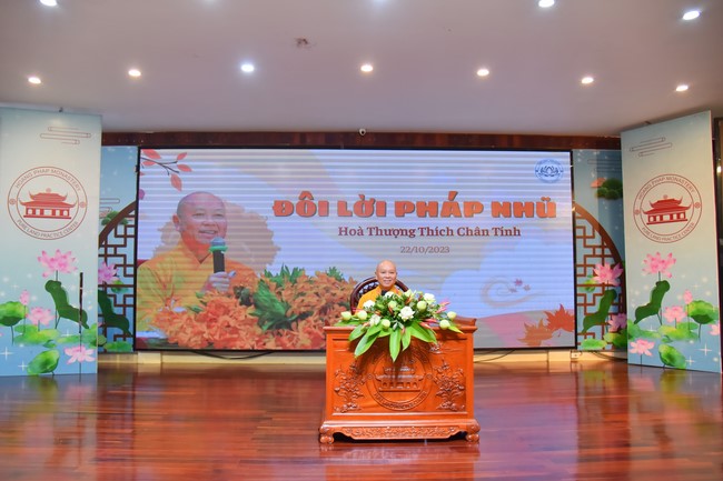 Nhóm “Hành Trình Thiện Duyên”: Một ngày sinh hoạt và tu học tại chùa Hoằng Pháp