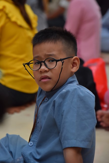 Nhóm “Hành Trình Thiện Duyên”: Một ngày sinh hoạt và tu học tại chùa Hoằng Pháp