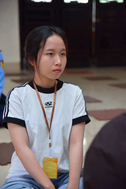 Nhóm “Hành Trình Thiện Duyên”: Một ngày sinh hoạt và tu học tại chùa Hoằng Pháp