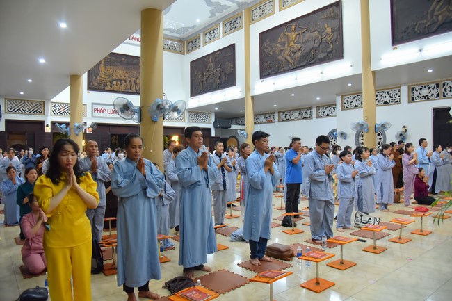 Lễ sám hối danh hiệu Bồ Tát Quán Thế Âm