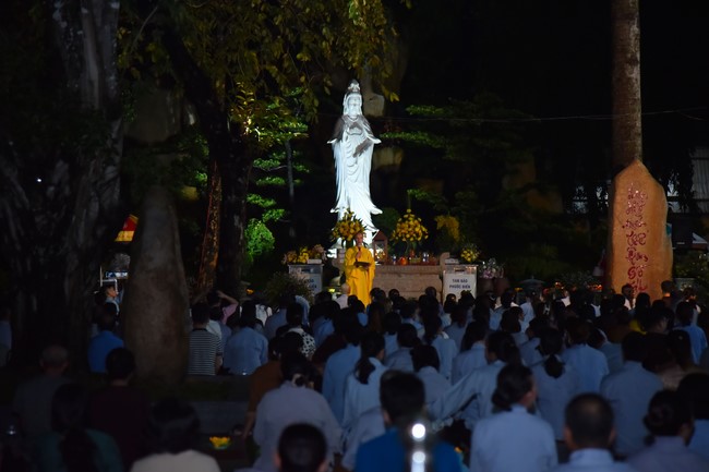 Lễ sám hối danh hiệu Bồ Tát Quán Thế Âm