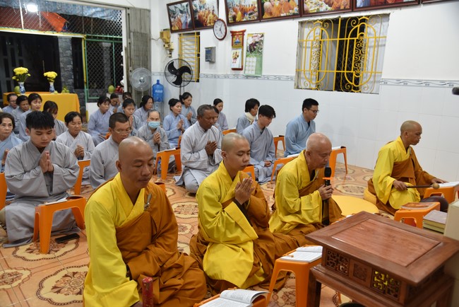The 9th One-Day Retreat at Minh Chat ashram in Can Tho