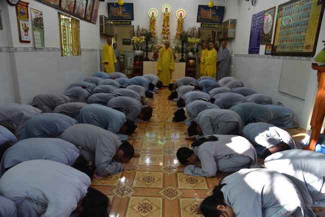 The 9th One-Day Retreat at Minh Chat ashram in Can Tho