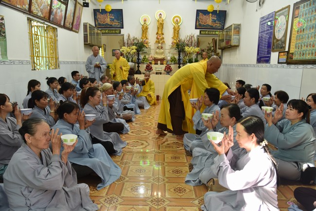 The 9th One-Day Retreat at Minh Chat ashram in Can Tho