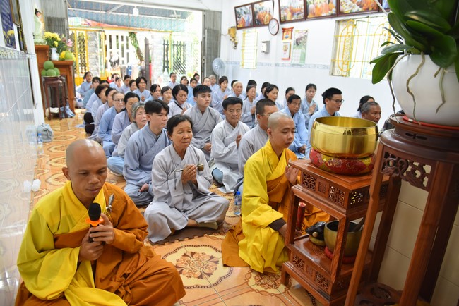 The 9th One-Day Retreat at Minh Chat ashram in Can Tho