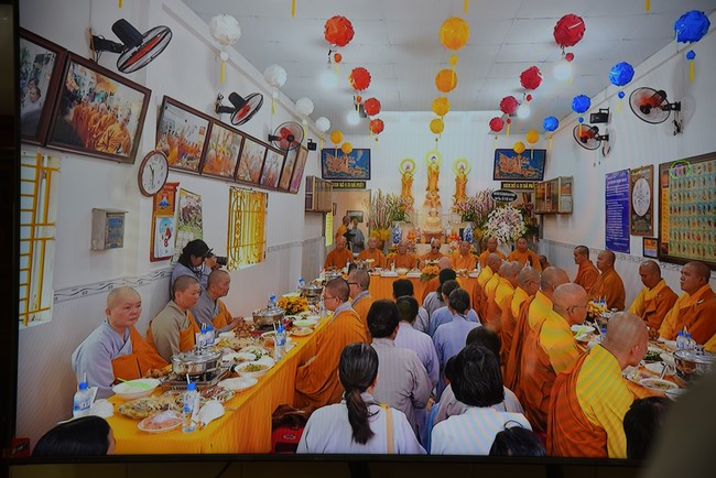 The 9th One-Day Retreat at Minh Chat ashram in Can Tho