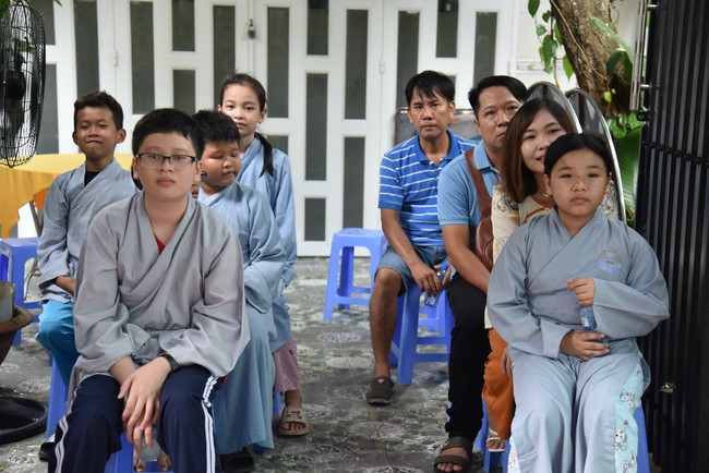 The 9th One-Day Retreat at Minh Chat ashram in Can Tho