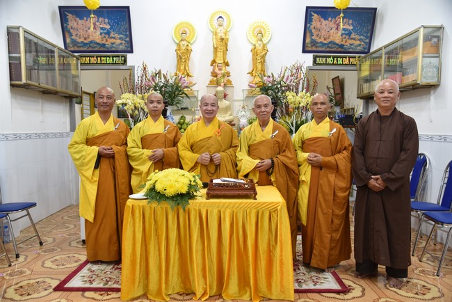 The 9th One-Day Retreat at Minh Chat ashram in Can Tho