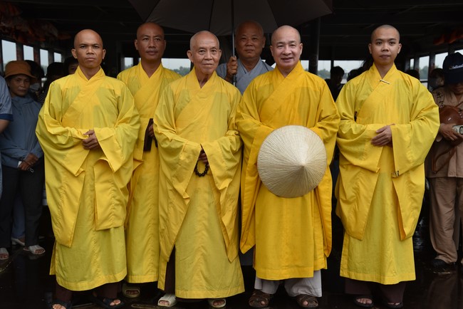 The 9th One-Day Retreat at Minh Chat ashram in Can Tho