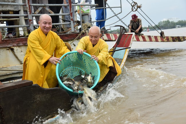 The 9th One-Day Retreat at Minh Chat ashram in Can Tho