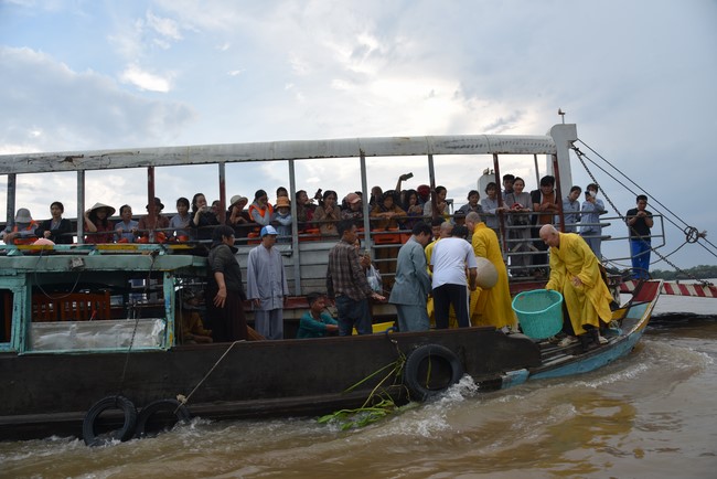 The 9th One-Day Retreat at Minh Chat ashram in Can Tho