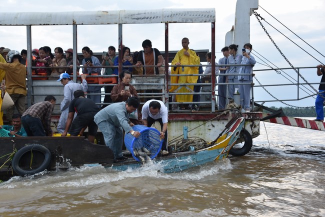 The 9th One-Day Retreat at Minh Chat ashram in Can Tho