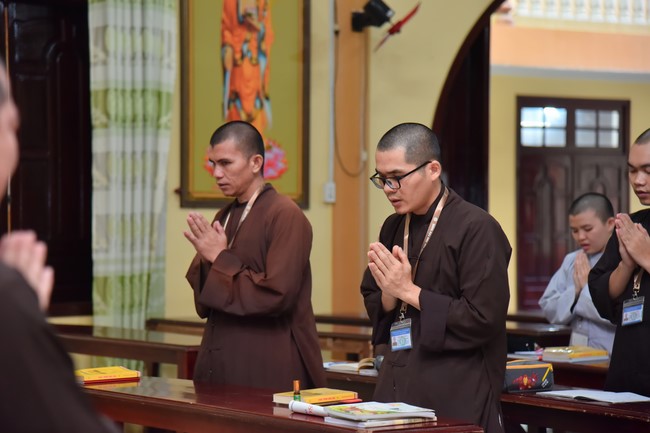 Donating to Tien Giang province’s Buddhist Intermediate - College  School from NCT Education Talent Monk Fund