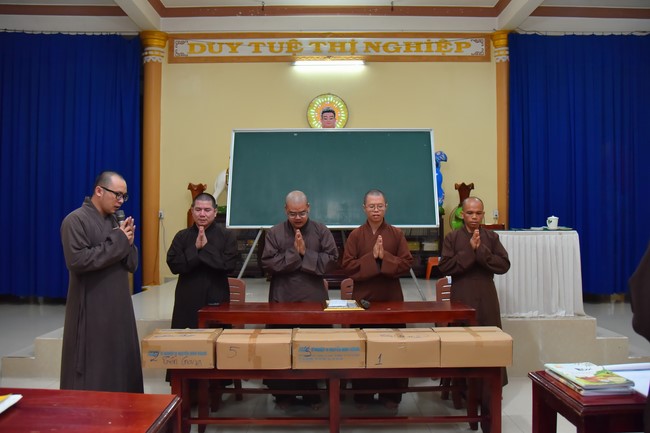 Donating to Tien Giang province’s Buddhist Intermediate - College  School from NCT Education Talent Monk Fund