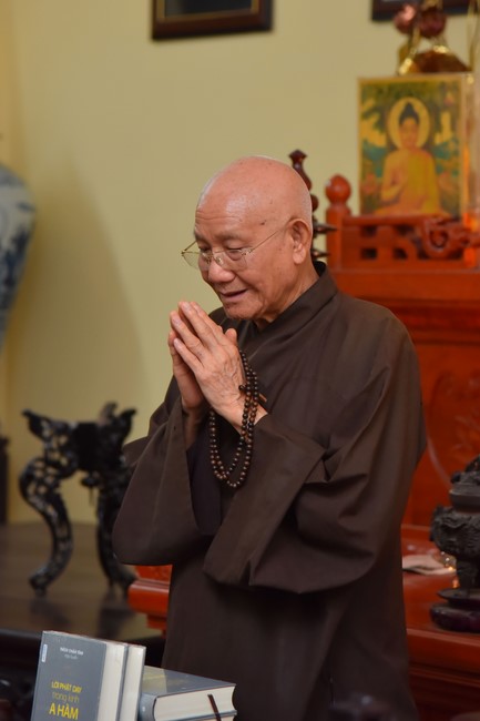 Donating to Law Propagation Class at Hue Nghiem Pagoda from NCT Education Talent Monk Fund