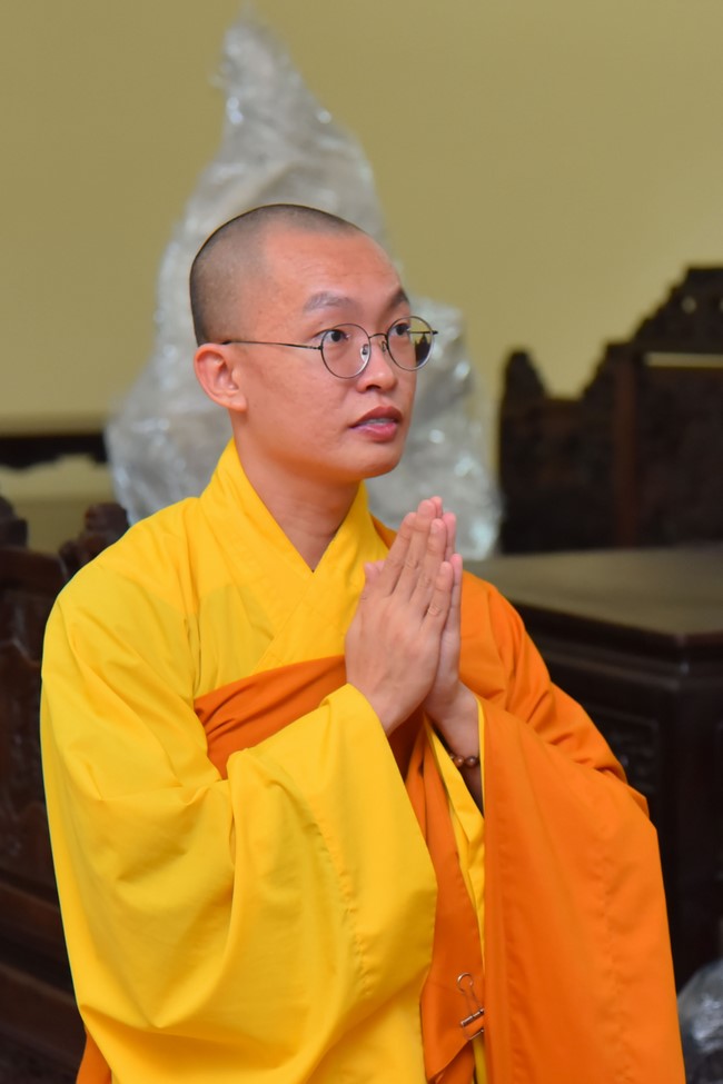 Donating to Law Propagation Class at Hue Nghiem Pagoda from NCT Education Talent Monk Fund