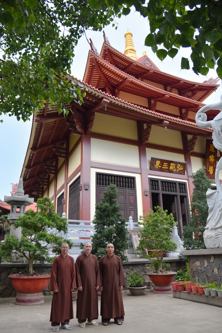 Donating to Law Propagation Class at Hue Nghiem Pagoda from NCT Education Talent Monk Fund