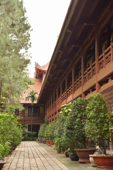 Donating to Law Propagation Class at Hue Nghiem Pagoda from NCT Education Talent Monk Fund