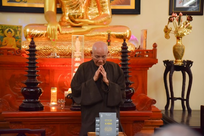 Donating to Law Propagation Class at Hue Nghiem Pagoda from NCT Education Talent Monk Fund