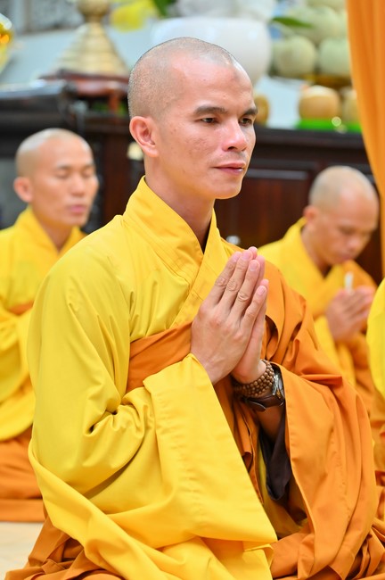 Prostrating five hundred names Bodhisattva Avalokitesvara