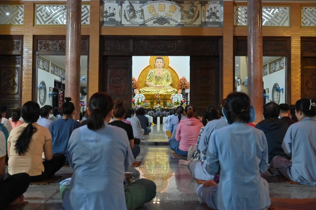 Prostrating five hundred names Bodhisattva Avalokitesvara