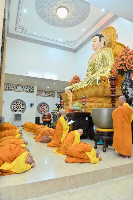 Prostrating five hundred names Bodhisattva Avalokitesvara