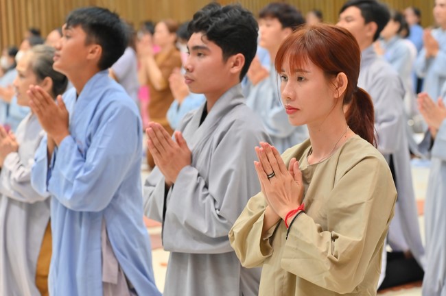 Prostrating five hundred names Bodhisattva Avalokitesvara