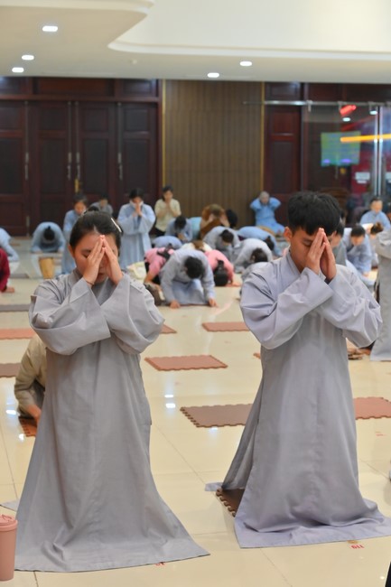 Prostrating five hundred names Bodhisattva Avalokitesvara